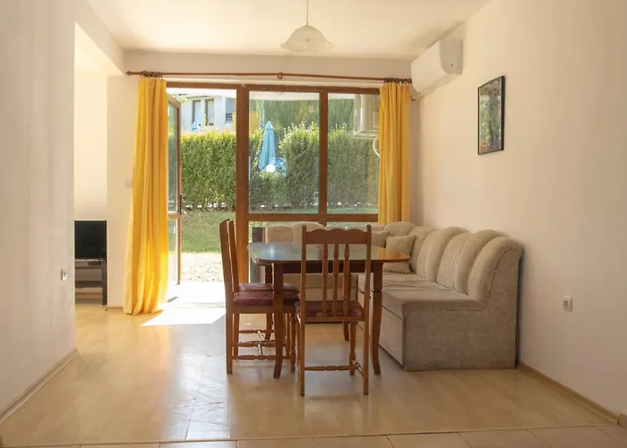 Indigo Case de vacanță Pismenovo