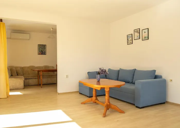 Indigo Case de vacanță Pismenovo